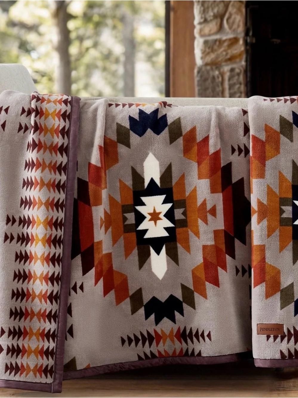 BRAND NEW! Pendleton Reversible Plush Throw-Sonoran Dusk